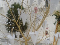 χρυσό χριστουγεννιάτικο δέντρο, δημιουργία απο την ομάδα της 4weddings