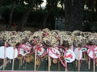 γλυκό βάπτισης cake pops σοκολάτας με καβουρντισμένο αμύγδαλο